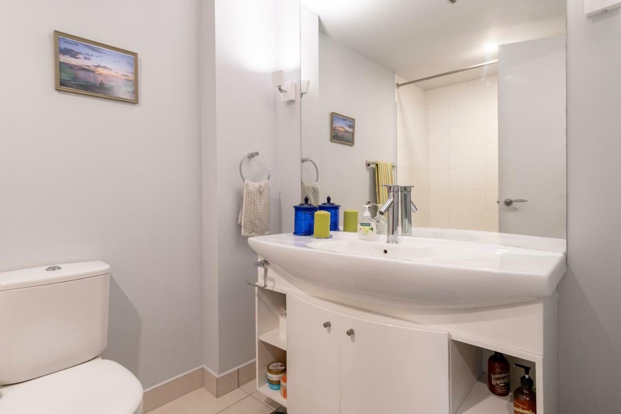 Kingsview Cbd Tauranga Apartment ภายนอก รูปภาพ